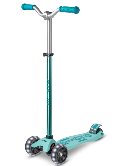 Micro Maxi Deluxe PRO LED scooter